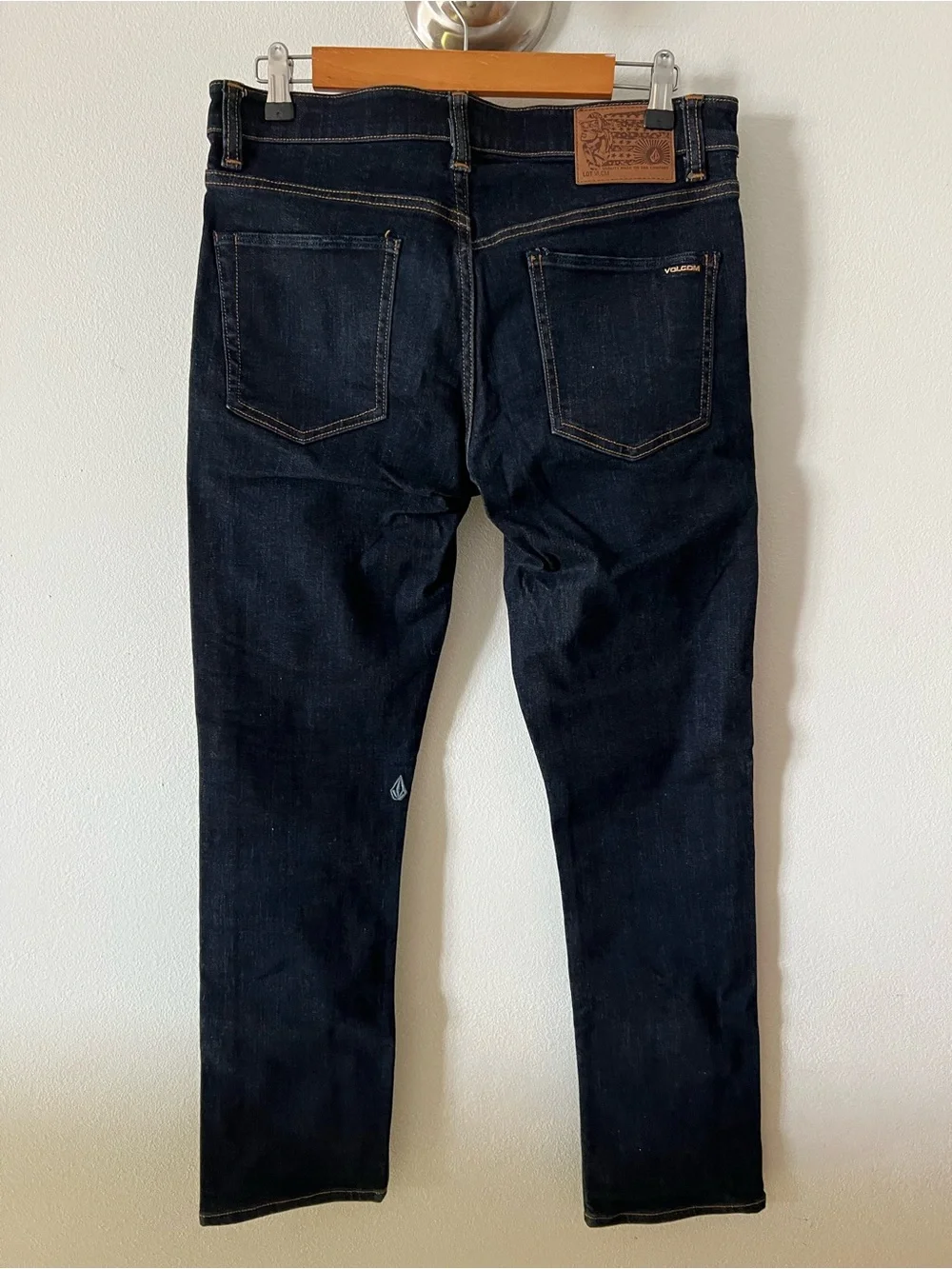 Volcom Men's Dark Blue Vorta Slim Straight Jeans Sz 30
